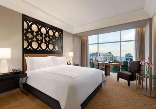 Hilton | Peruvian Sunrise Hilton | Peruvian Sunrise