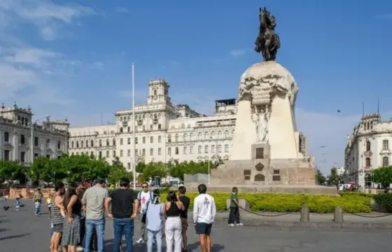 Cultural guide peruvian slang portrait | Peruvian Sunrise Cultural guide peruvian slang portrait | Peruvian Sunrise